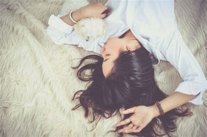 Are deep sleepers smarter?