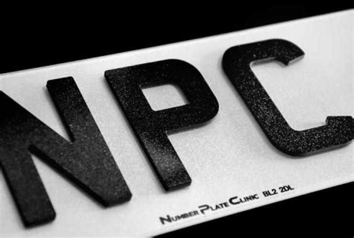 Are Glitter number plates legal?