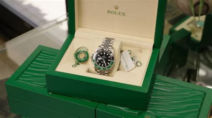Are Rolex boxes worth money?