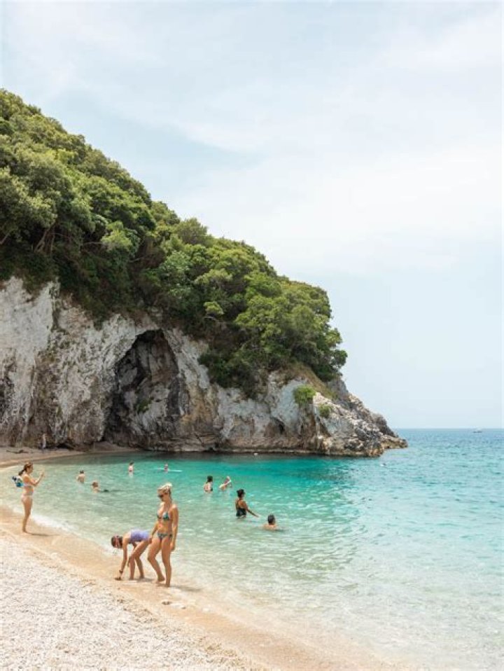 Are the beaches in Corfu Sandy?