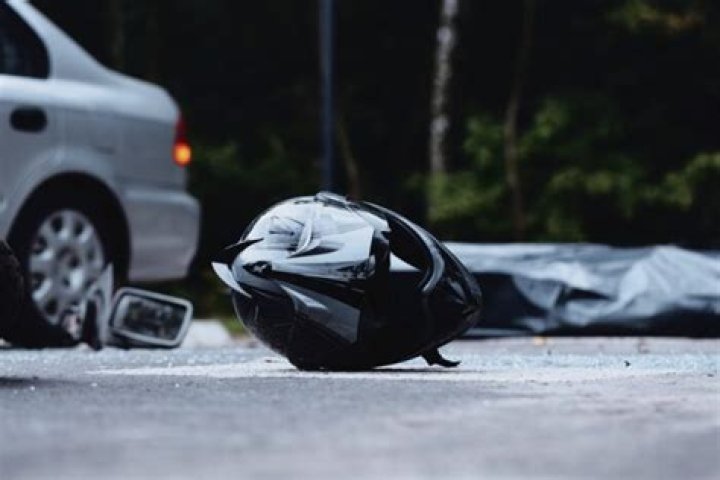 At what speed do most motorcycle accidents happen?