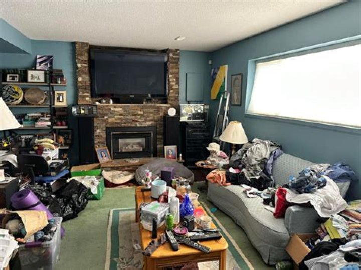 Can a cluttered house cause depression?
