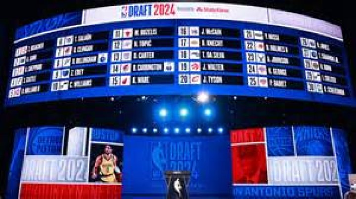 Can a player go back to college if not drafted?