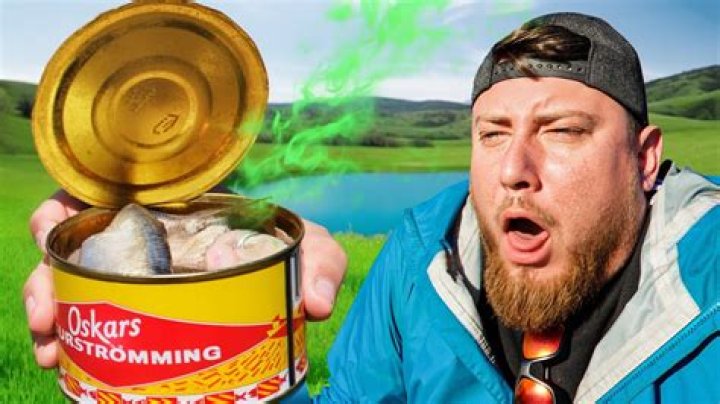 Can fish smell humans?