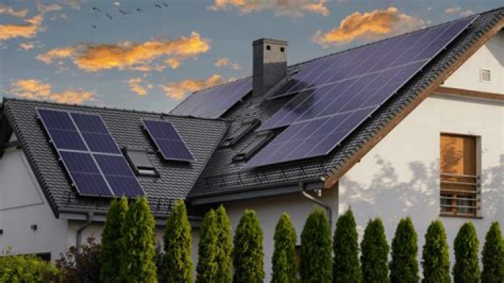 Can I run my house on solar power only UK?