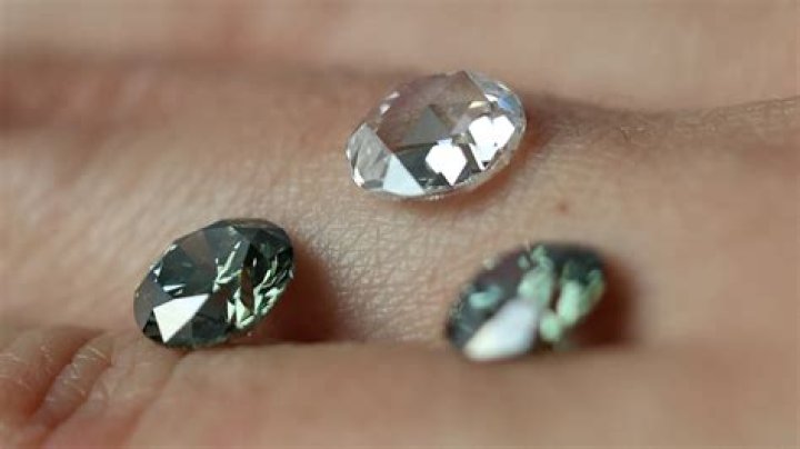 Can I sell uncut diamonds?