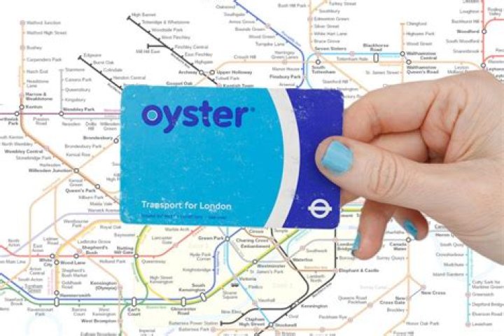 Can I use cash to top up my Oyster card?