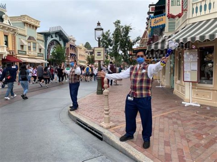 Can out of state guests go to Disneyland?