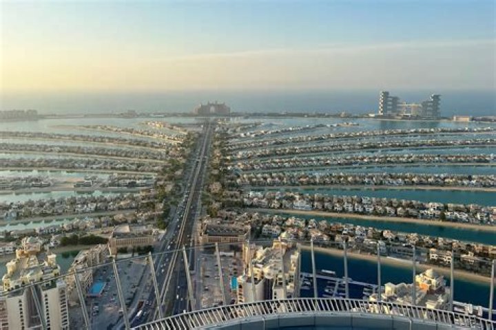 Can you cuss in Dubai?