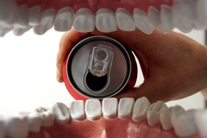 Can you drink soda with dentures?