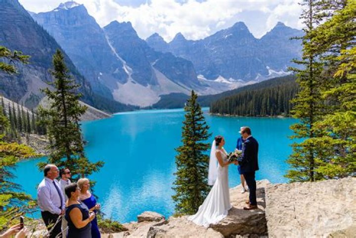 Can you elope but not get married?