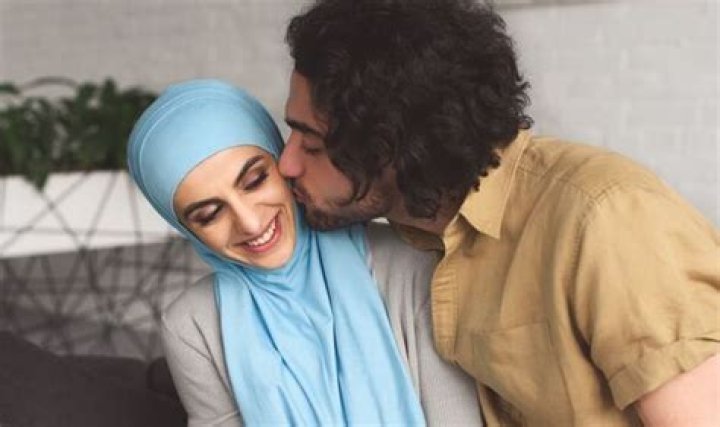 Can you kiss while fasting Islam?