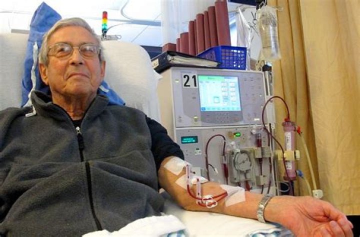 Do dialysis patients pee?