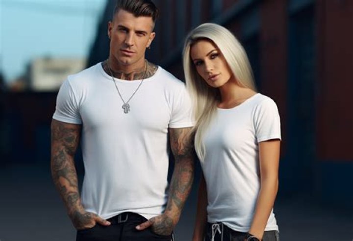 Do girls like guys with tattoos 2021?