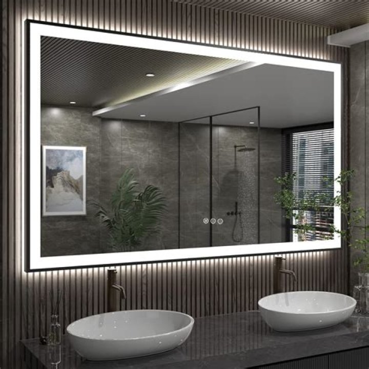 Do mirrors have to match?