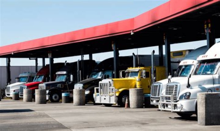 Do Walmart truckers pay their own gas?