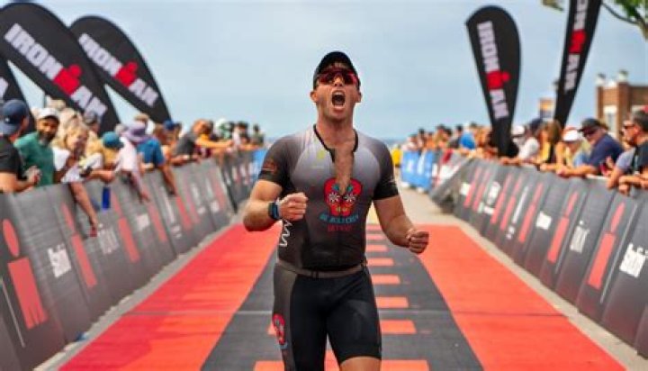 Do you eat during a triathlon?