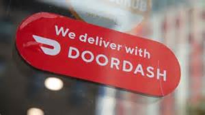 Do you have to wear a DoorDash shirt?