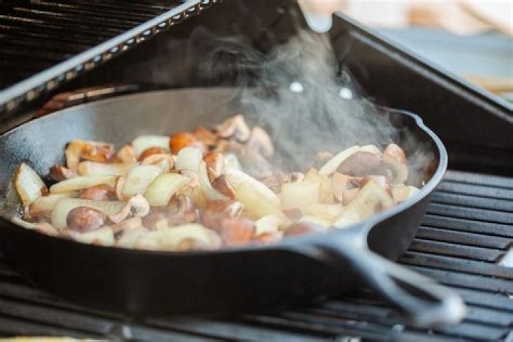 Does food taste better in cast iron?