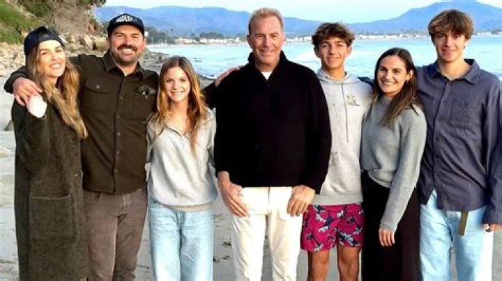 Does Kevin Costner's real daughter play in Yellowstone?