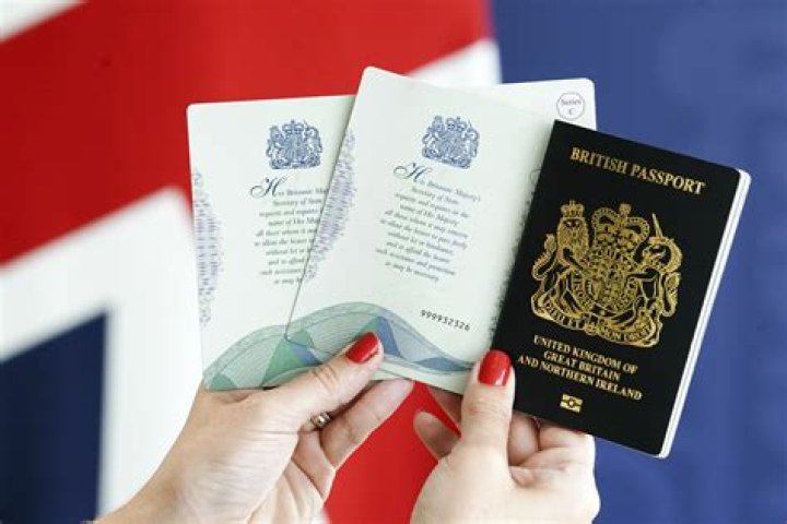 Does royal family need passport?