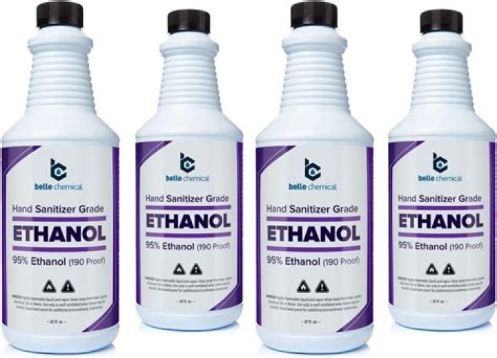 Does wine contain methanol?