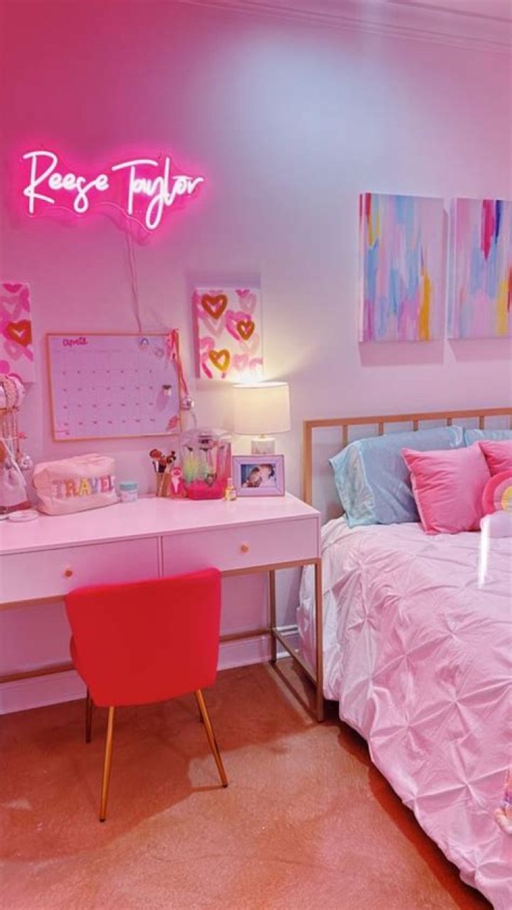 How can I make my room classy?
