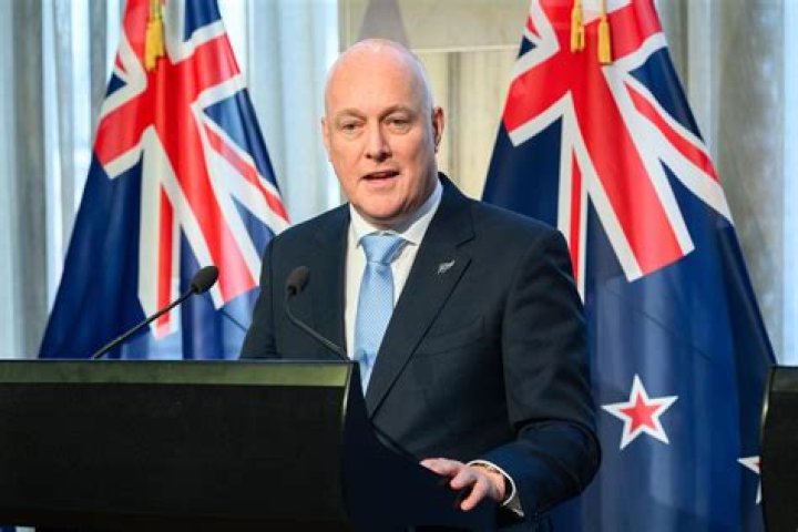 How do I email the Prime Minister of New Zealand?