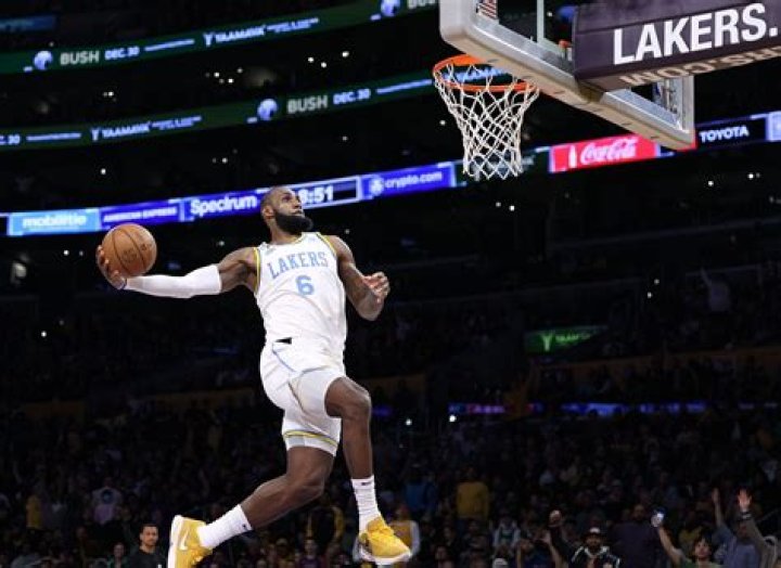 How fast can LeBron run a 40?