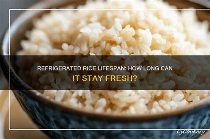 How long should you refrigerate rice before frying?
