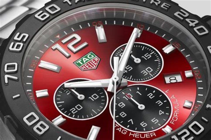 How long will a TAG Heuer watch last?