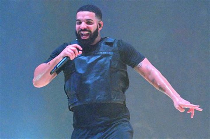 How many albums has Drake sold?