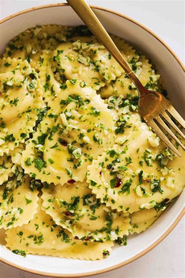 How many calories are in Trader Joe's ravioli?
