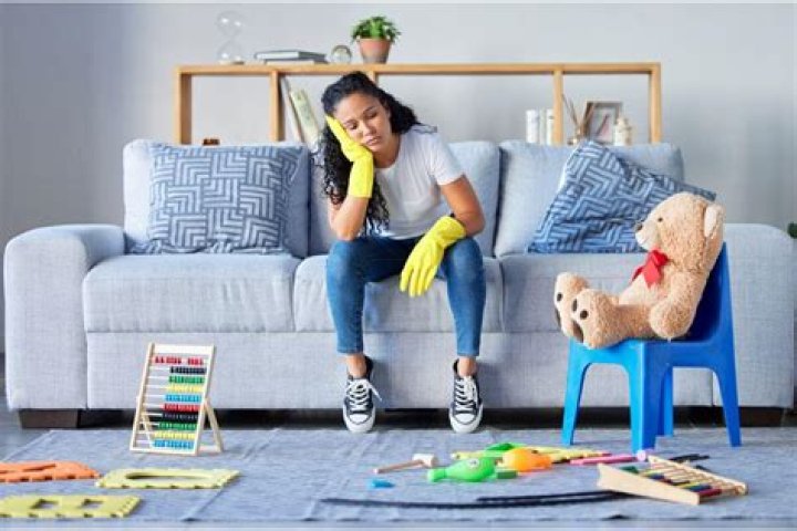 How much should a stay at home mom do?