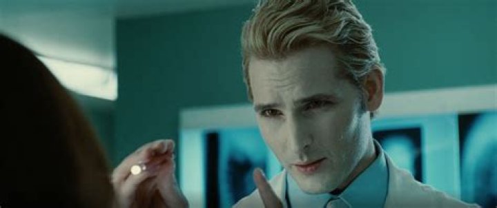 How old is Carlisle in Twilight?