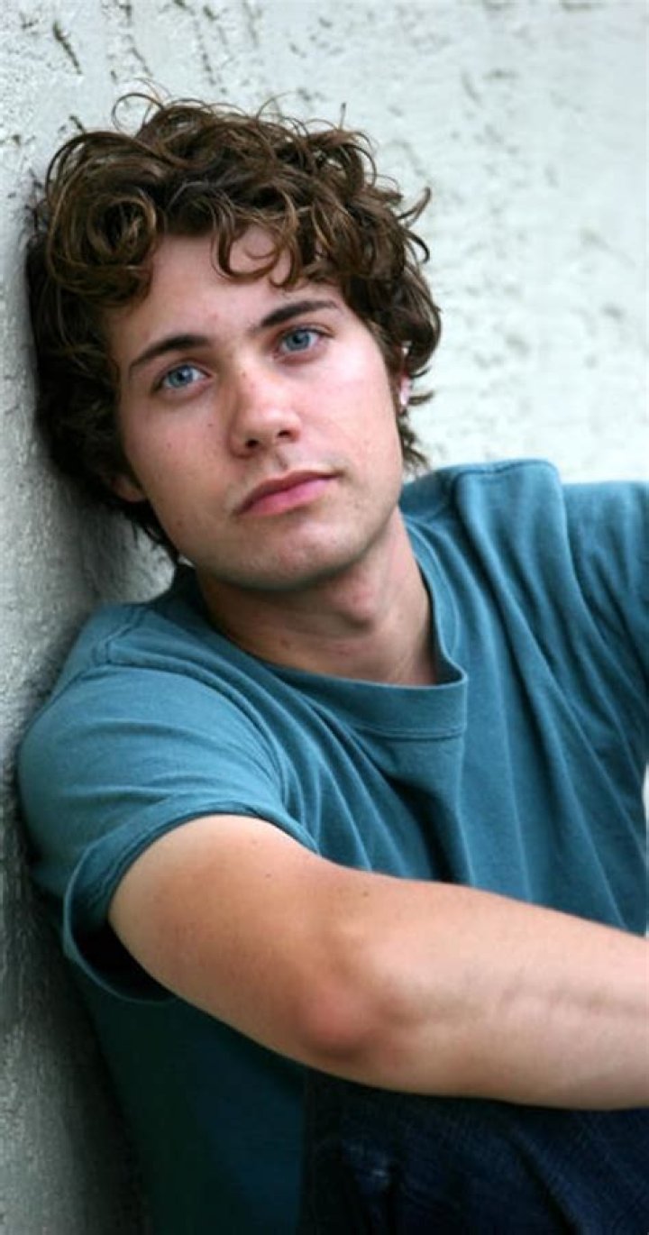 How old is Drew Seeley?