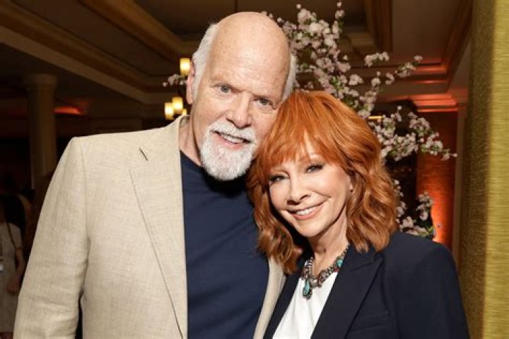 How old is Reba McEntire?