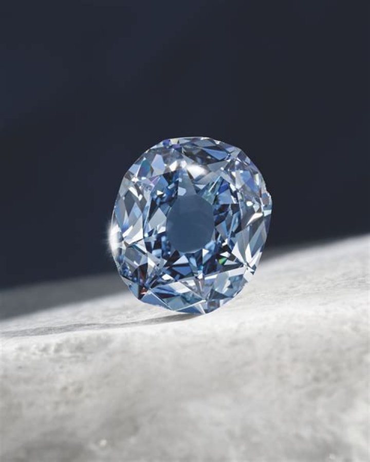 How rare is a blue diamond?