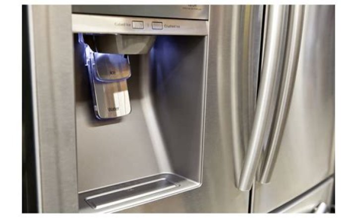 Is a refrigerator more efficient when full or empty?