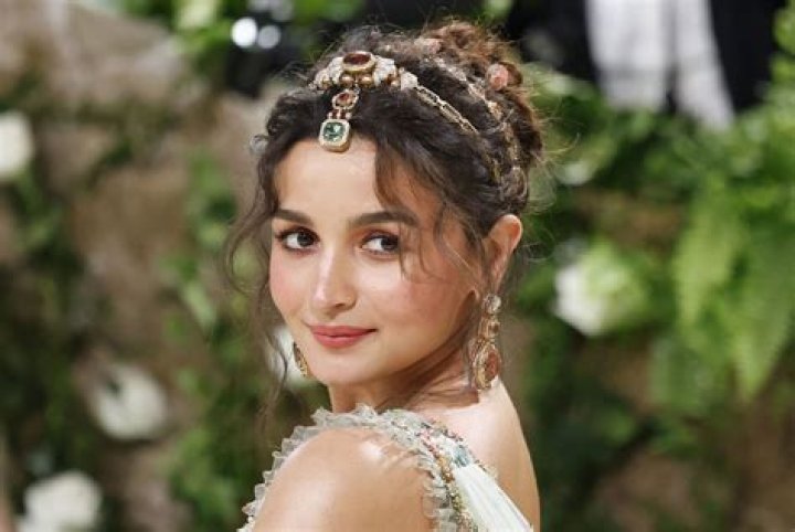 Is Alia Bhatt a vegetarian?