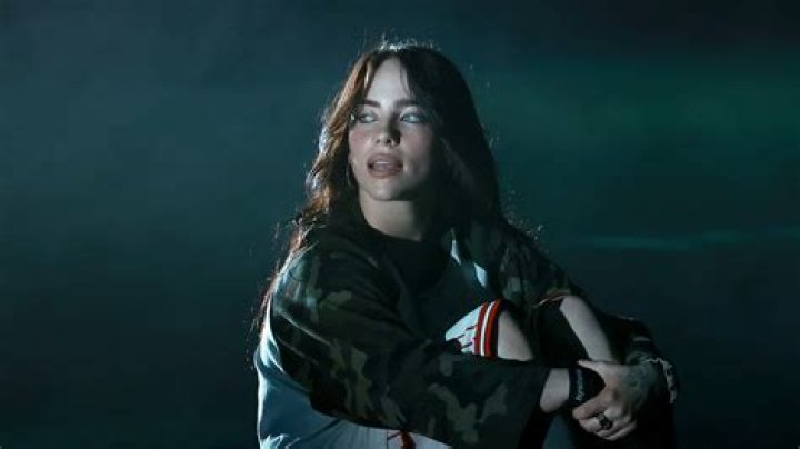Is Billie Eilish brunette now?