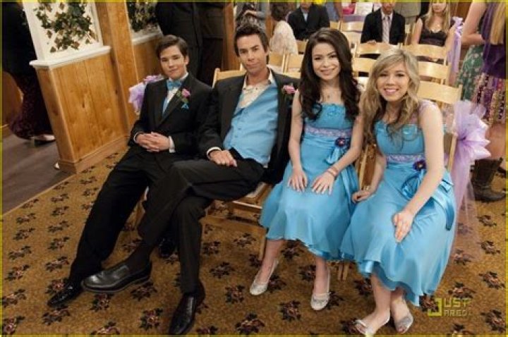 Is Freddie from iCarly married?