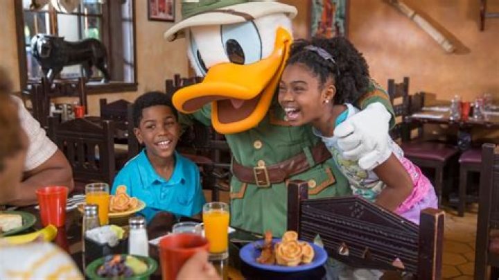 Is hugging back at Disney World?