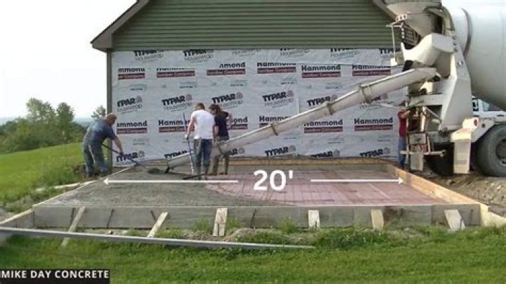 Is it better to pour concrete wet or dry?