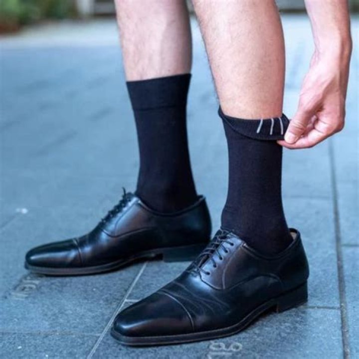 Is it good to wear black socks?