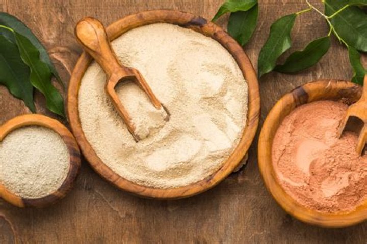 Is Multani Mitti good for open pores?