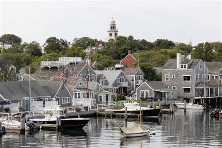 Is Nantucket a dry town?