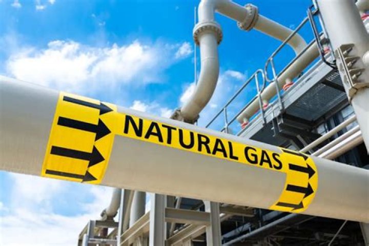 Is propane or natural gas better for the environment?