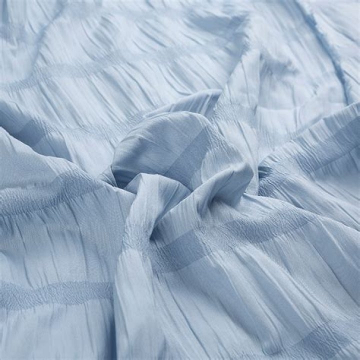 Is seersucker breathable?