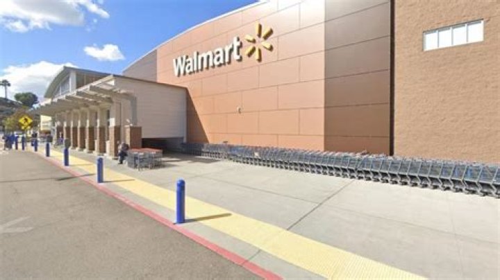 Is there Walmart in Jamaica?